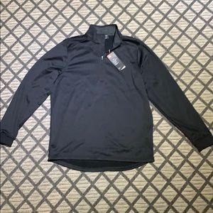 Men’s black Under Armour long sleeve pull-over